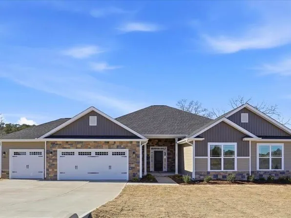 109 Manchester Court, La Grange, NC 28551