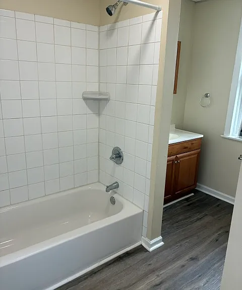 108 E Main St #4 — Photo 4