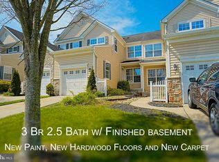 7 Crest Ct, Mount Laurel, NJ 08054