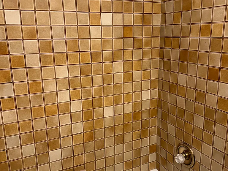 Tub