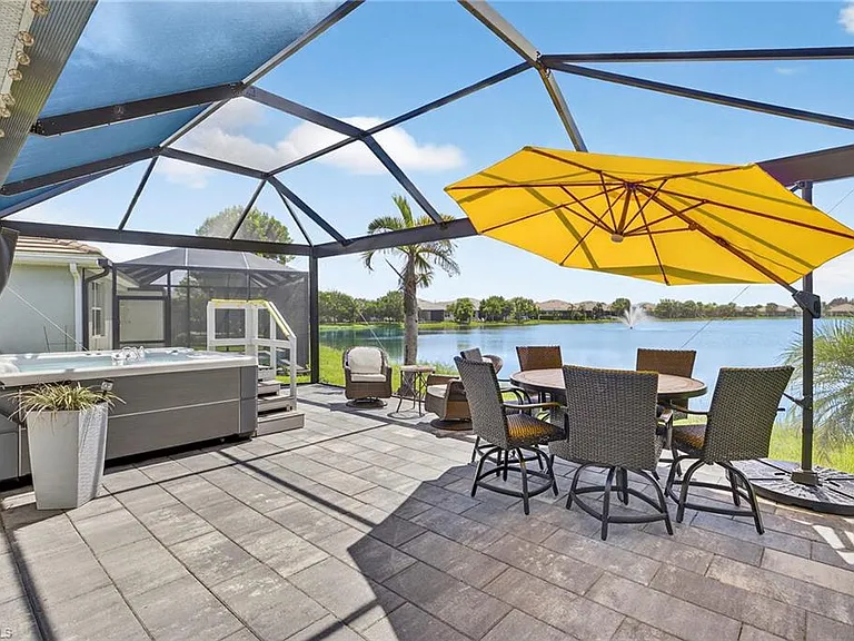 14582 Edgewater Cir — Photo 23