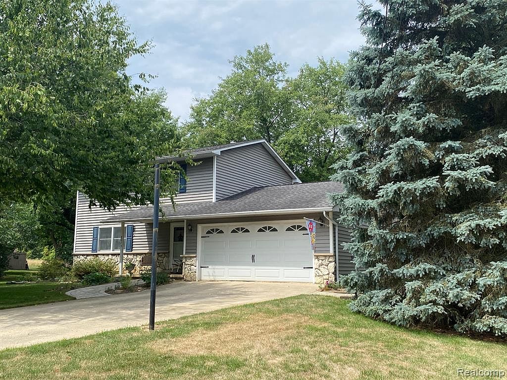 2075 Casaloma Ct, Flint, MI 48532 Zillow