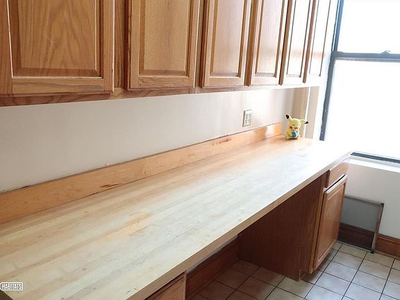 4th image of 64 W 108th St APT 6B