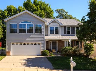 10132 Morgan Ridge Dr, Saint Louis, MO 63123