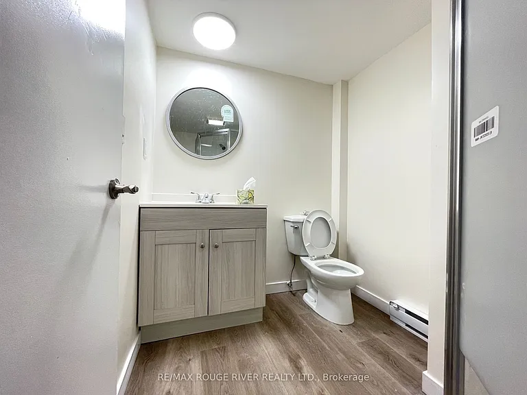95 Diffin Dr — Photo 17