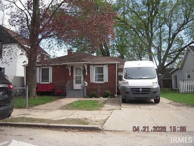 1st image of 514 E Jefferson St
