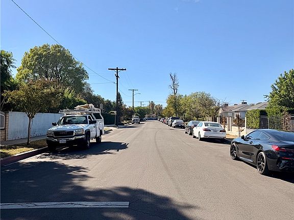 2nd image of 14857 Tuba St