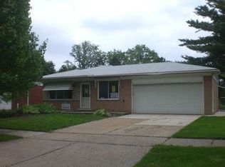 25826 Masch Ave, Warren, MI 48091