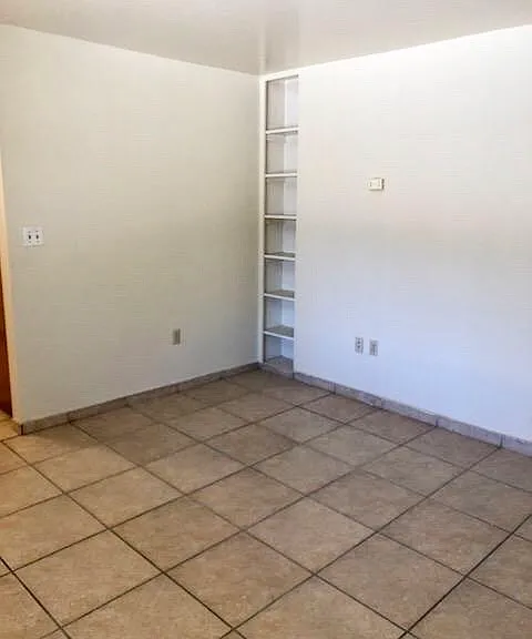 4530 E Fairmount St #2 — Photo 8