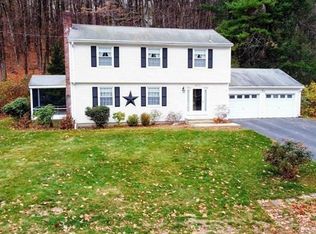 96 Cumberland Rd, Leominster, MA 01453