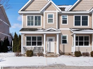 966 Lake Ridge Dr UNIT 17, Traverse City, MI 49684