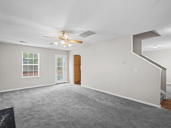 4th image of 5 Sterling Ridge Ct