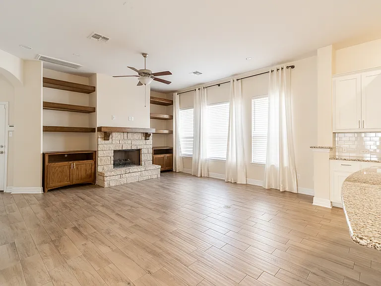 3208 Honey Peach Way — Photo 24
