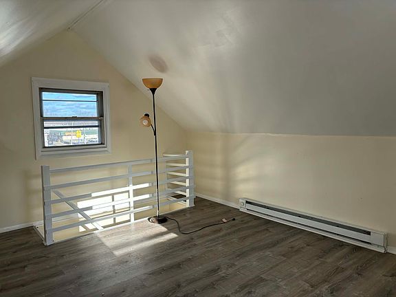 3rd (Attic) Bedroom/Living Room