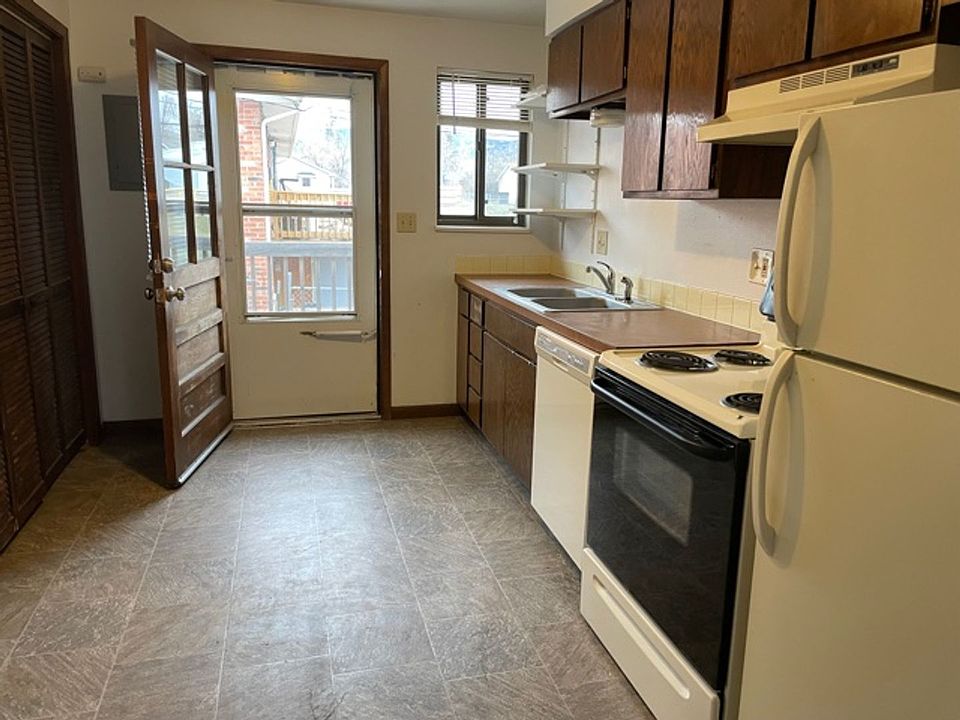 1st image of 1308 S Lowell St APT D