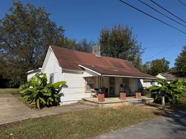 405 Calhoun Ave, Fayetteville, TN 37334