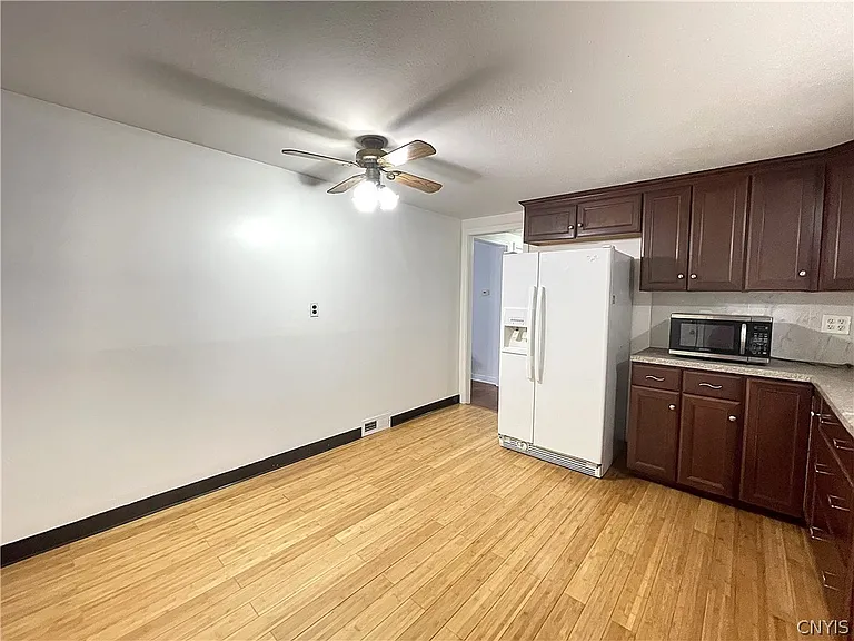 121 Wadsworth Rd — Photo 11