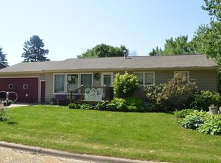 315 1st Ave SE, Plainview, MN 55964