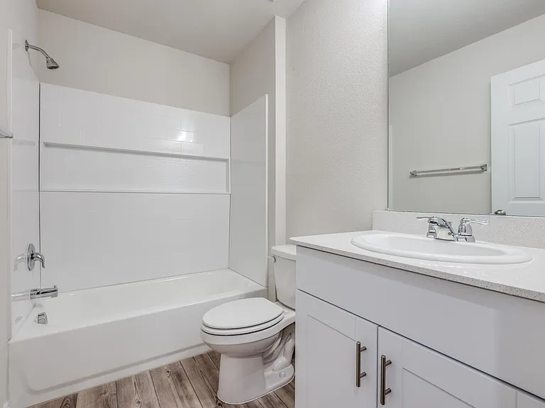 877 Table Rock St — Photo 17