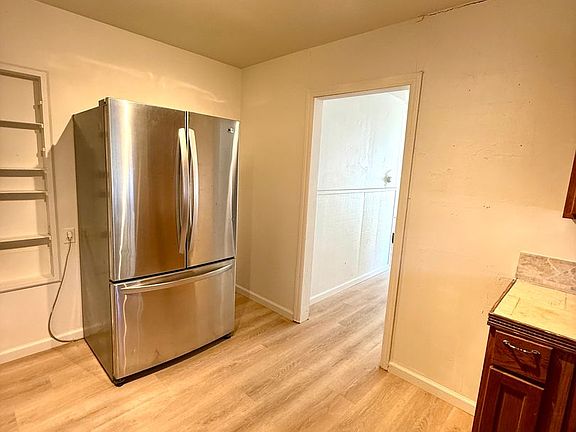 4th image of 540 5th St