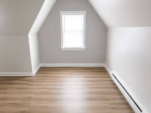 5th image of 1109 E Kirby Ave APT 3