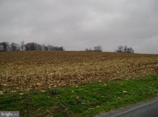 460 N McDermott Rd, Fawn Grove, PA 17321