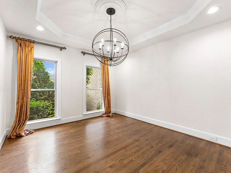 7307 Roseland Ave — Photo 18