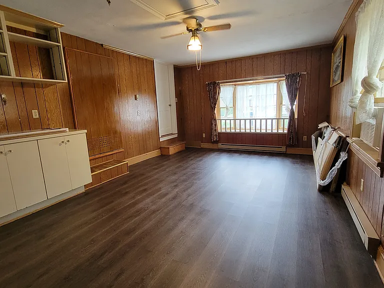 2316 Greenbrier Dr — Photo 5