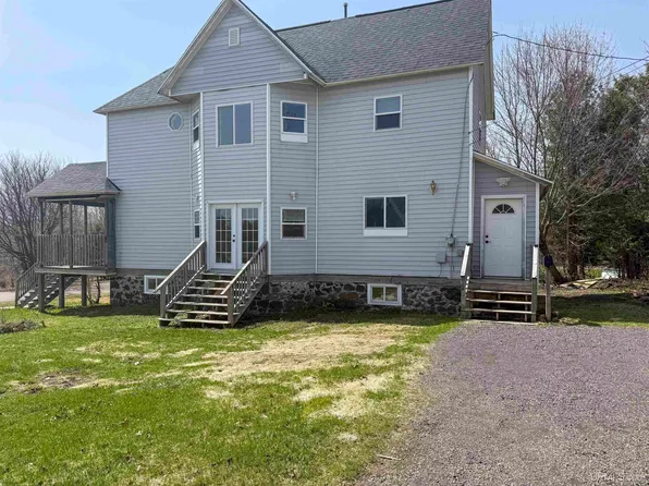 56199 Columbia St, Calumet, MI 49913