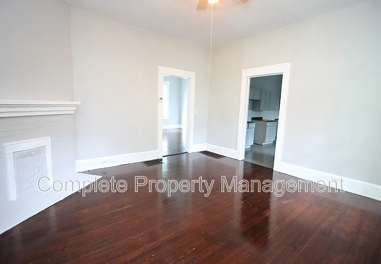 1822 Exeter Ave — Photo 3