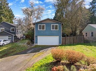 6352 24th Avenue SW, Seattle, WA 98106