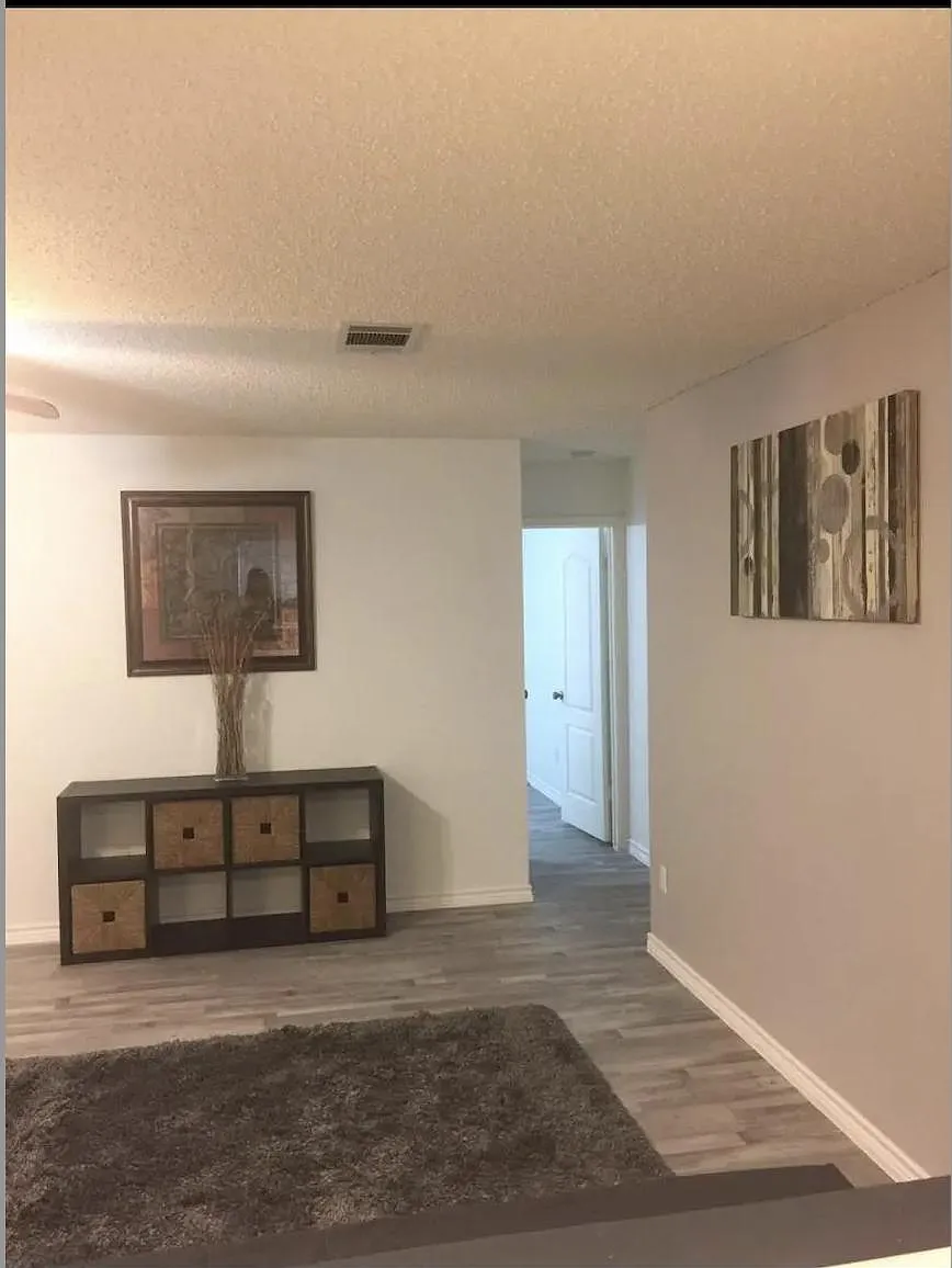 Building Photo - 3035 Bradford Park Dr