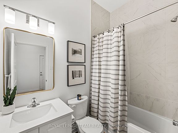 5th image of 198 Rathwell St