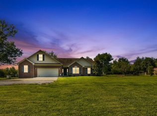 2197 Georgetown Rd, Paris, KY 40361