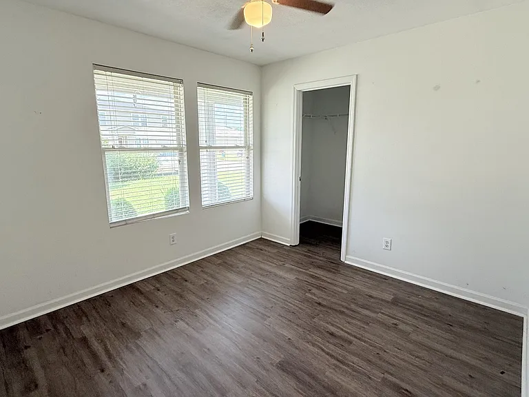 15251 Tyler Mill Dr — Photo 15