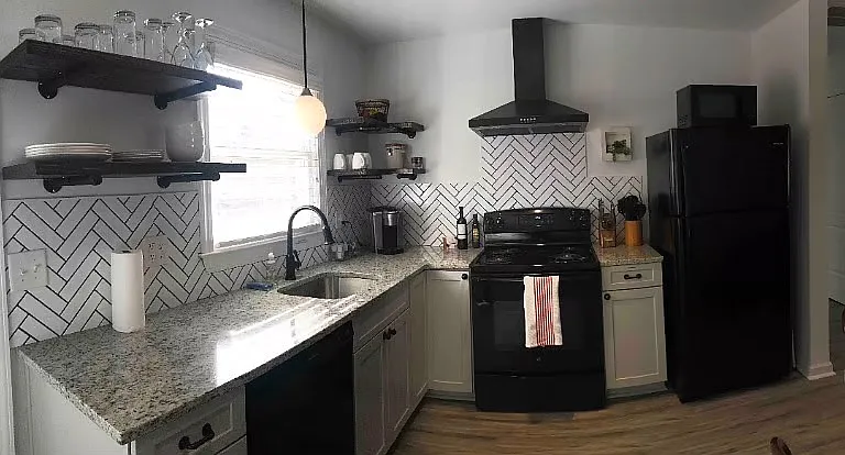 419 Howle Ave #A — Photo 4