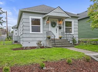 3326 Rockefeller Ave, Everett, WA 98201