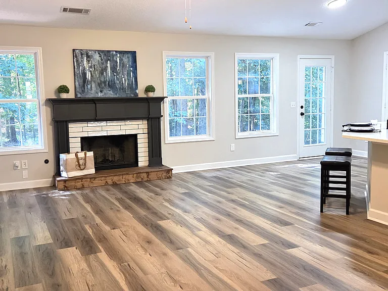 171 Laurel Oaks Ln — Photo 9