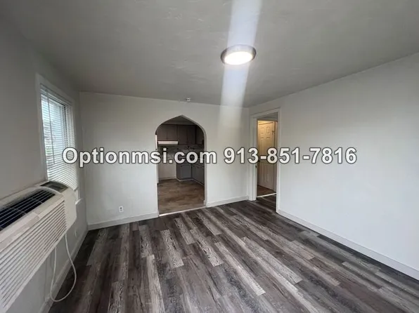 2 S 20th St, Kansas City, KS 66102