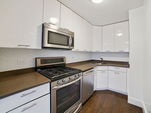 5th image of 220 E 63rd St APT 1K