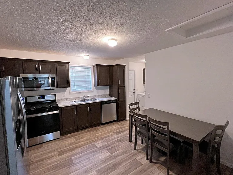 4851 N Verity Rd — Photo 6
