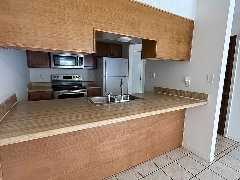 513 Landview St #D — Photo 4