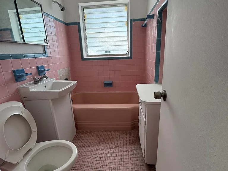 3520 NW 79th St #6 — Photo 5