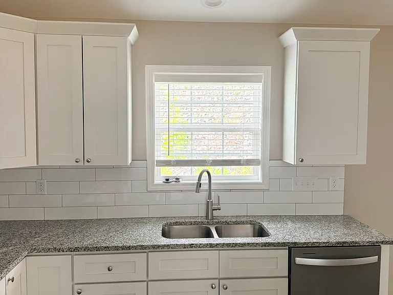 249 Oak Grove Cir — Photo 10