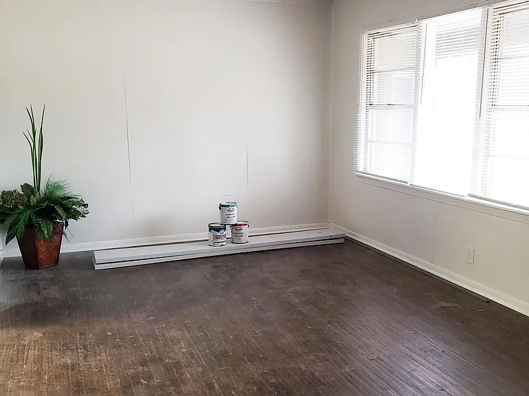 4256 Standish Rd — Photo 2