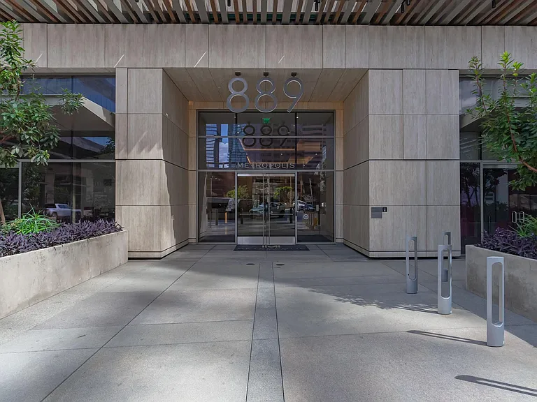 889 Francisco St #802 — Photo 43
