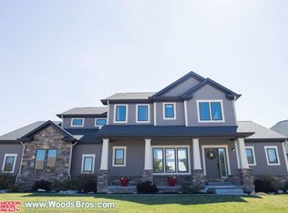9001 Medinah Dr, Lincoln, NE 68526