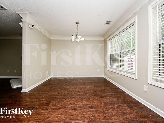 4th image of 7078 Bowie Dr