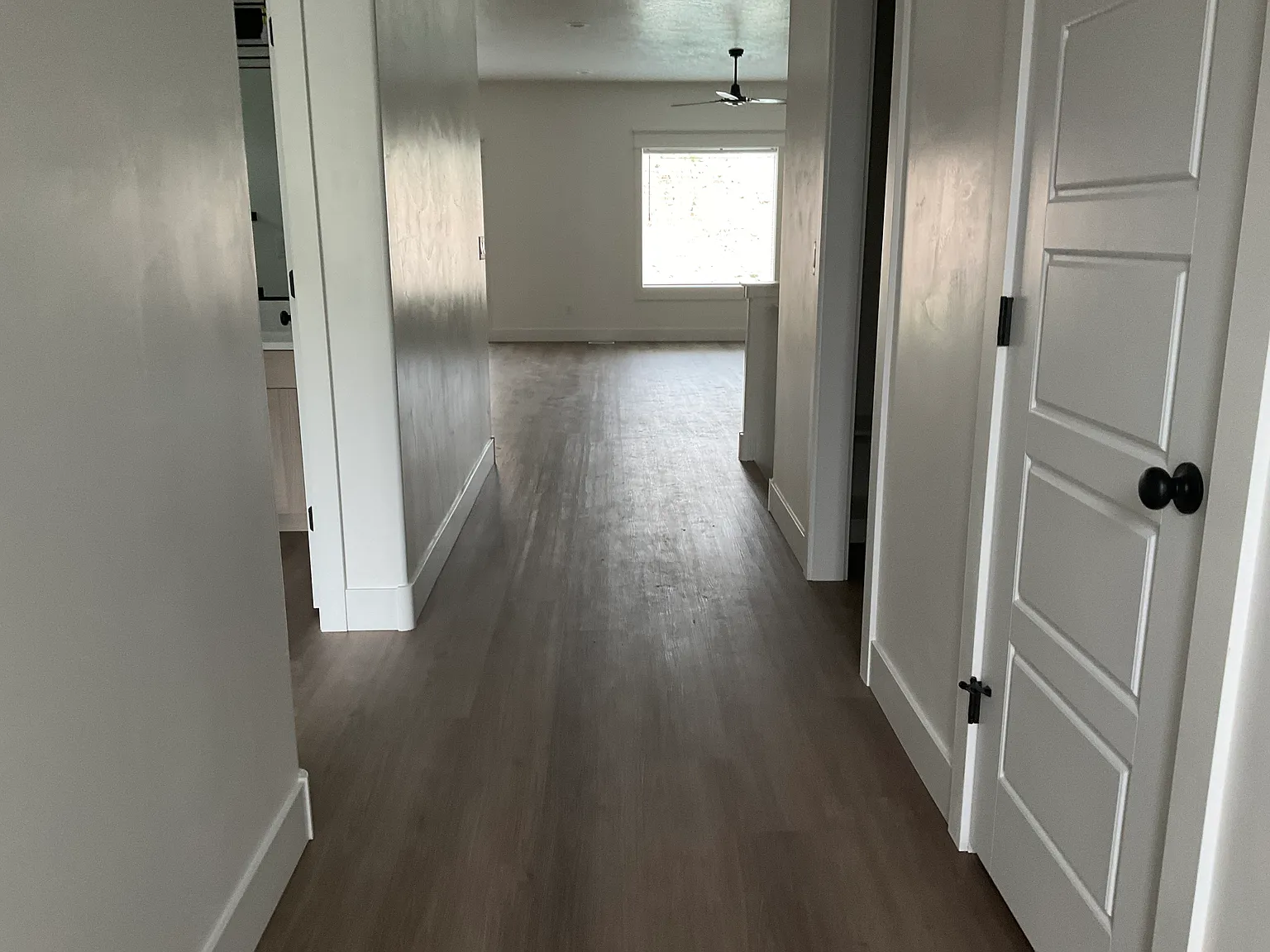 2 bed, 2670 sqft, $1,950 — Photo 2