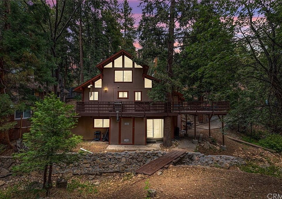 1st image of 459 N Clubhouse Dr